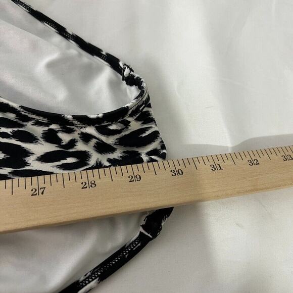 Carmen Marc Valvo Women's Leopard Print Cut-Out One-Piece Swimsuit Size 6 Trendy - Picture 11 of 11